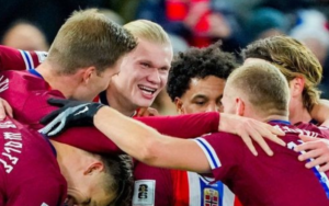 Thành Tích Và Di Sản: Những Cột Mốc Đợi Chờ Được Phá Bỏ