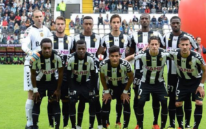 Ảnh: Đội hình thi đấu của đội bóng CD Nacional