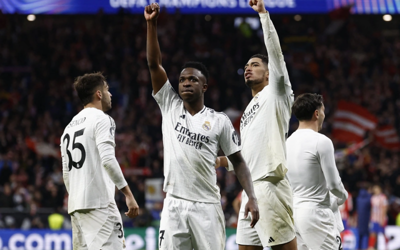 Real Madrid phòng ngự trong áp lực