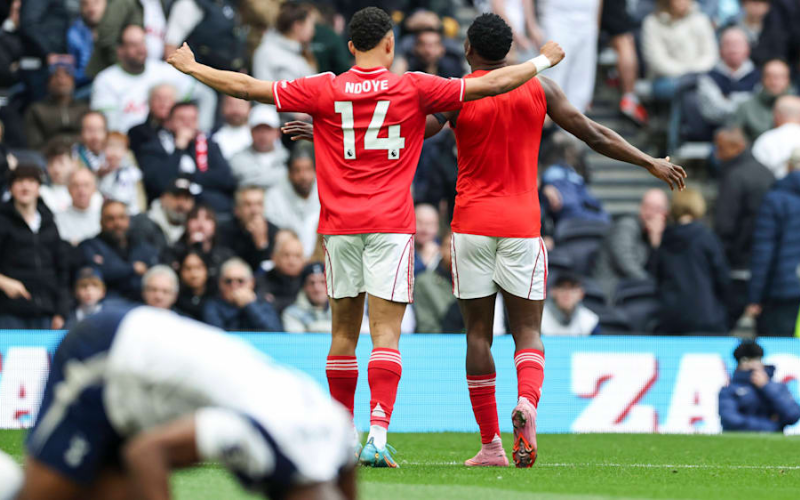 Tottenham sụp đổ, Nottingham Forest lại làm đúng những gì họ cần