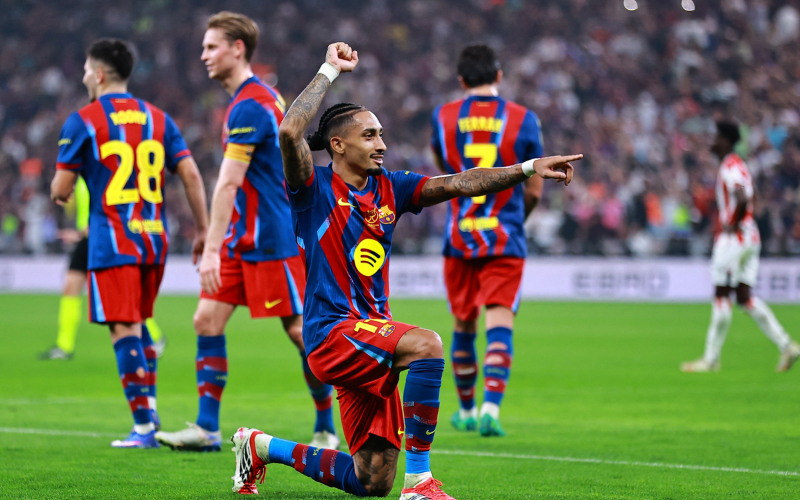 Ba bàn thắng của Raphinha không đơn thuần là những pha lập công