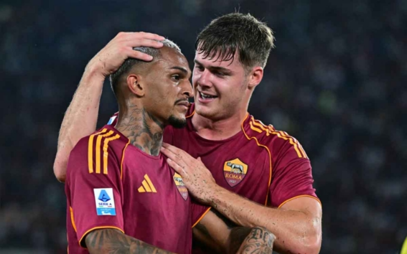 Roma nhập cuộc đầy tự tin và nhanh chóng triển khai thế trận tấn công