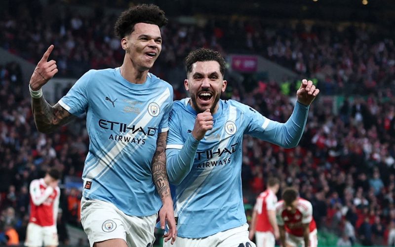 O'Reilly ghi cú đúp đánh bại Arsenal