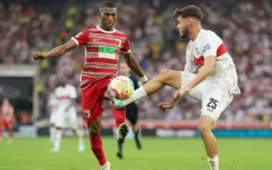 Augsburg với Stuttgart