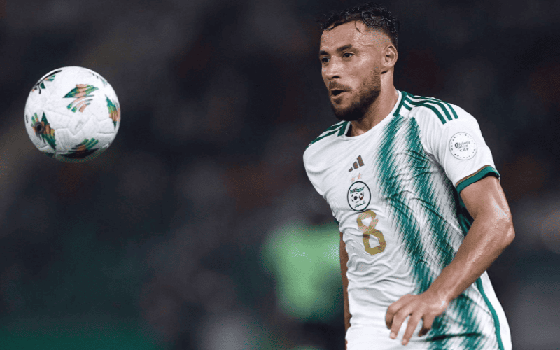 Người Algeria chơi bóng với một sự tự tôn mãnh liệt